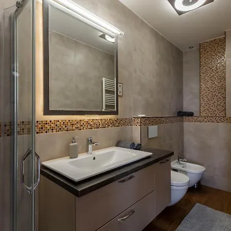 아파트 Luxury With A Beautiful View For The Danube River *