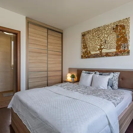 Luxury With A Beautiful View For The Danube River 아파트