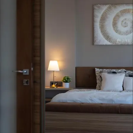 아파트 Luxury With A Beautiful View For The Danube River *